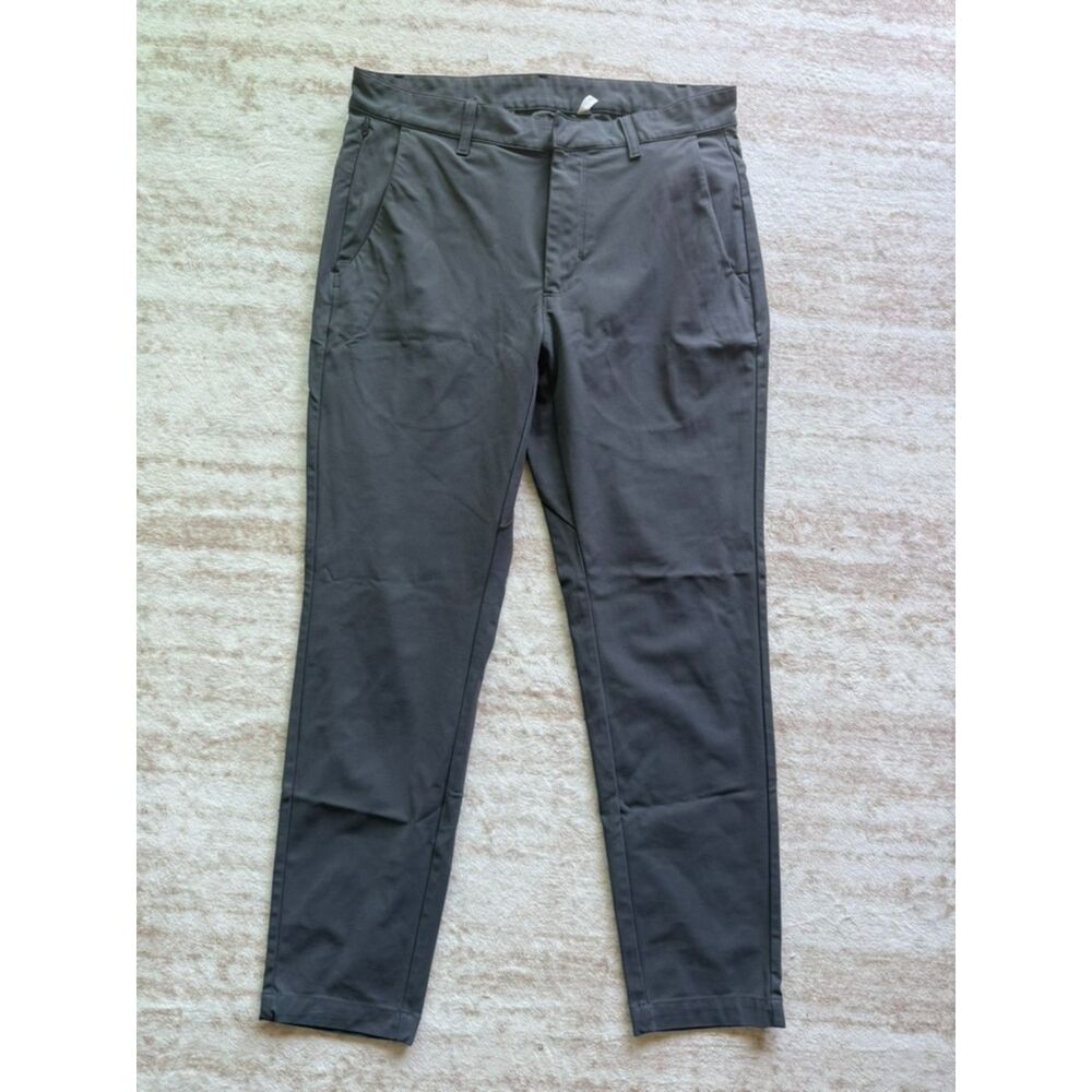 Fabletics Men’s 30x30 Gray Performance Pants Slim Fit Stretch Casual